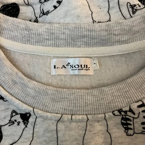 LA Soul Pale Heathered Gray Playful Cat Print Pullover Sweatshirt, Medium - Picture 4 of 4
